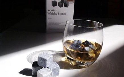 kamienie do whisky