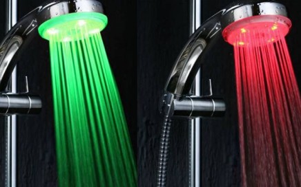 Słuchawka prysznicowa optycznie zmieniająca kolor wody
