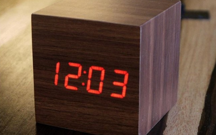 elektroniczny zegar drewniana kostka ginko cube
