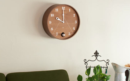 okrągły drewniany zegar z kukułką marki Lemnosc