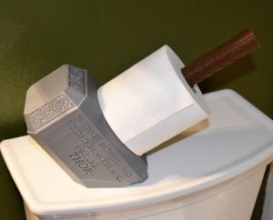 Uchwyt na papier toaletowy młot Thor'a