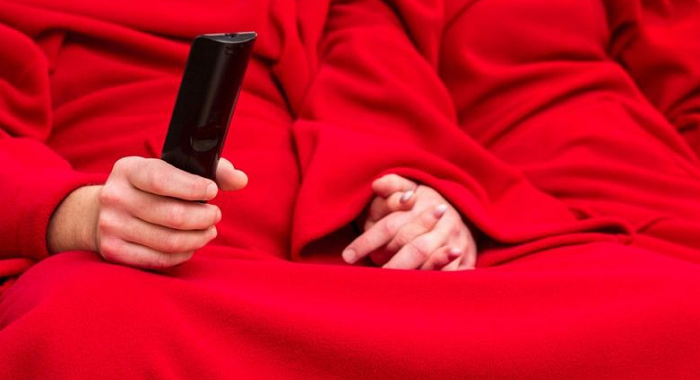 Podwójny koc z rękawami dla pary | Gadgets Everywhere